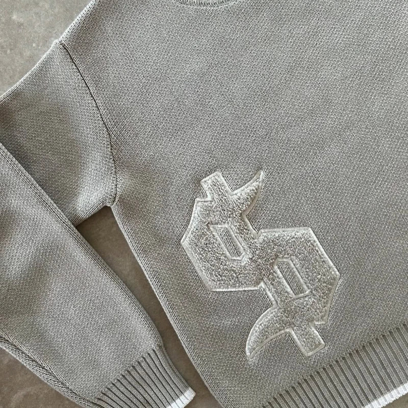 Y2K Round Neck Gray Knitted Sweater New Popular Symbol Pattern Retro Harajuku Pullover Autumn Winter Warm Boxy Men's Clothing